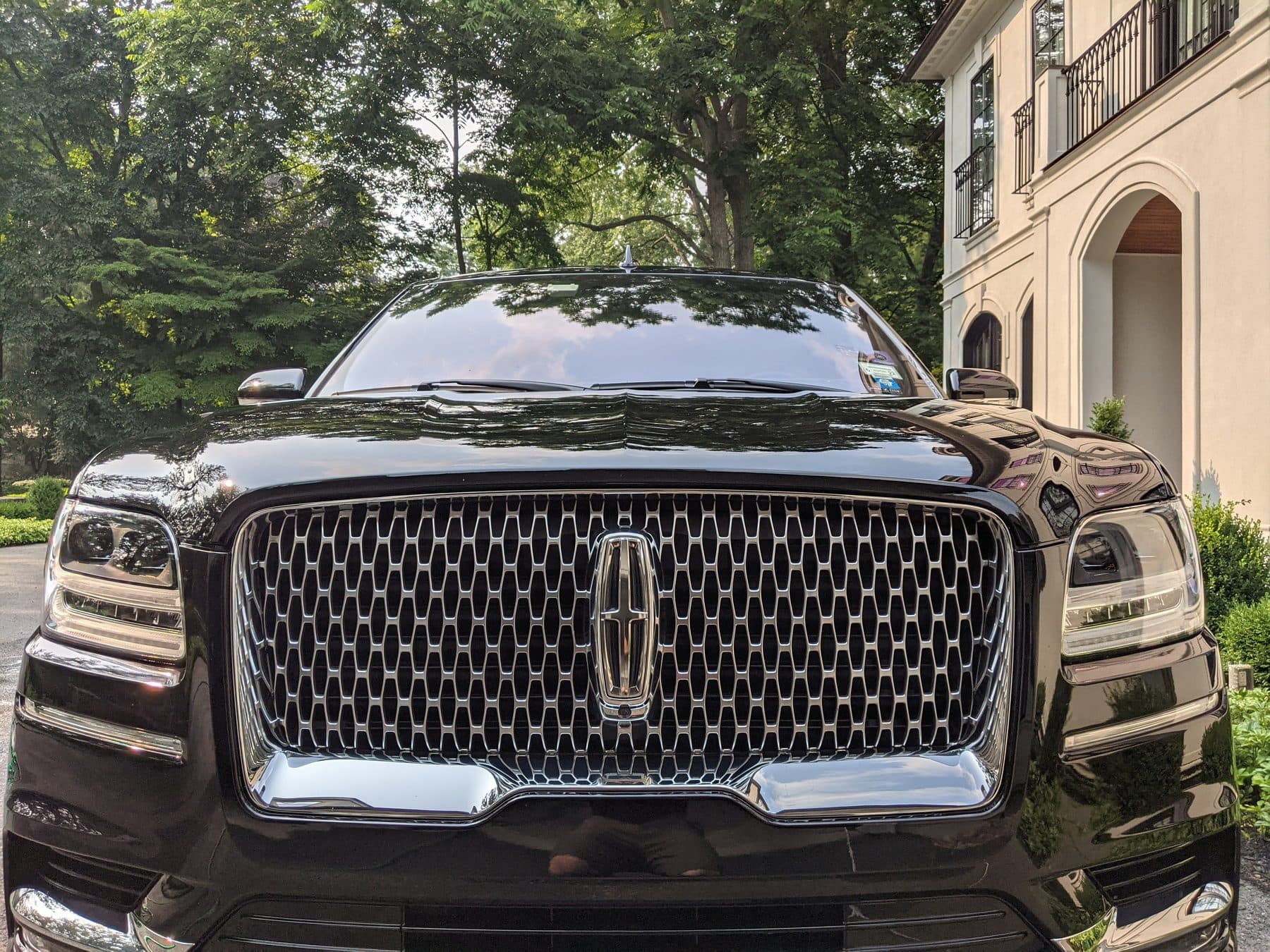 Front of a black Lincoln Navigator after a full detail